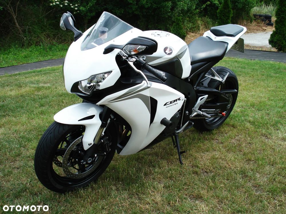 Honda CBR - 3