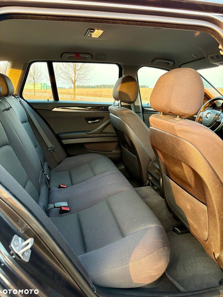 BMW Seria 5 520d - 20