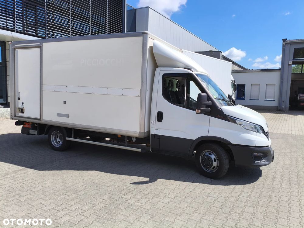 Iveco Daily 3,0 kontener z windą - 7