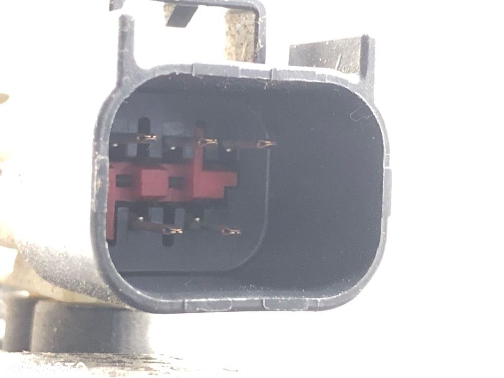 LAMPA PRAWY TYŁ  JAGUAR F-PACE (X761) 2015 - 2022 2.0 TD4 120 kW [163 KM] olej napędowy 2017 - - 4