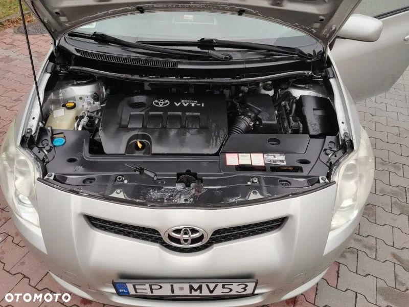 Toyota Auris - 14
