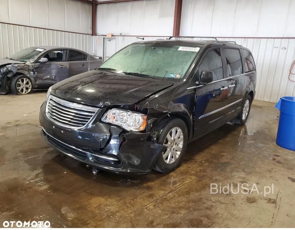 Chrysler Town & Country 3.6 Limited - 19