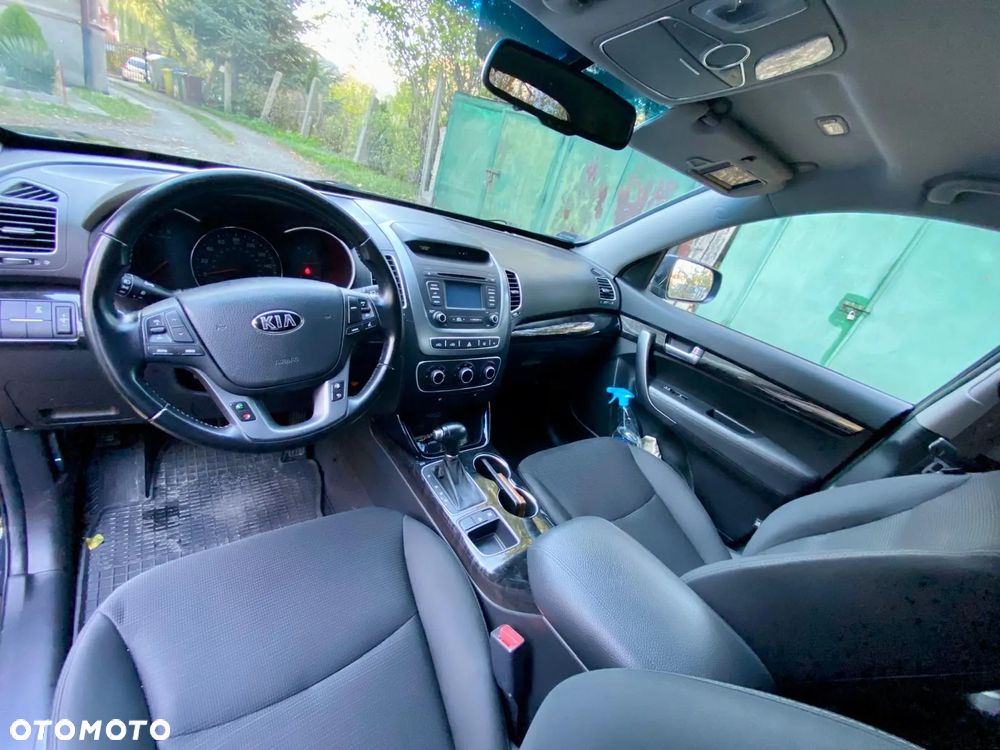 Kia Sorento - 10