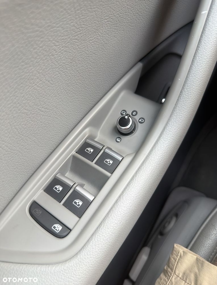 Audi A4 Limousine - 33