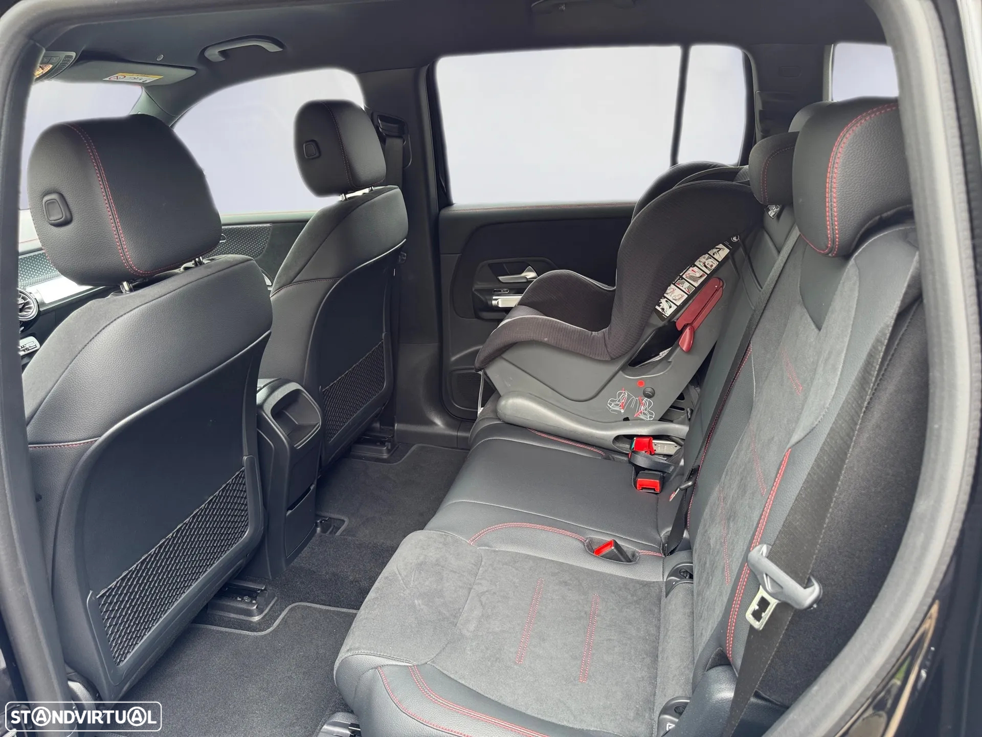 Mercedes-Benz EQB 250 AMG Line - 22