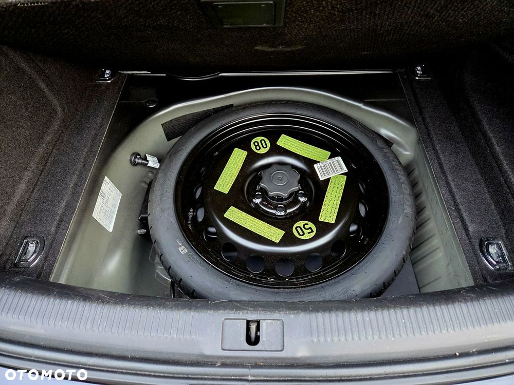 Audi A4 Limousine - 13