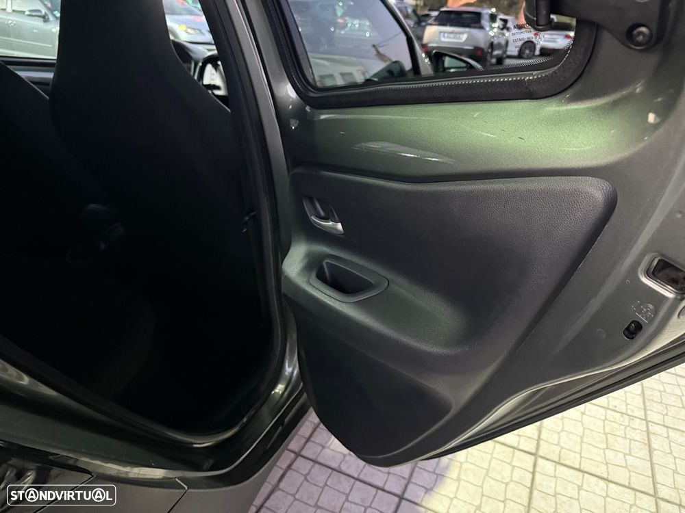 Toyota Aygo X 1.0 Pulse CVT - 17