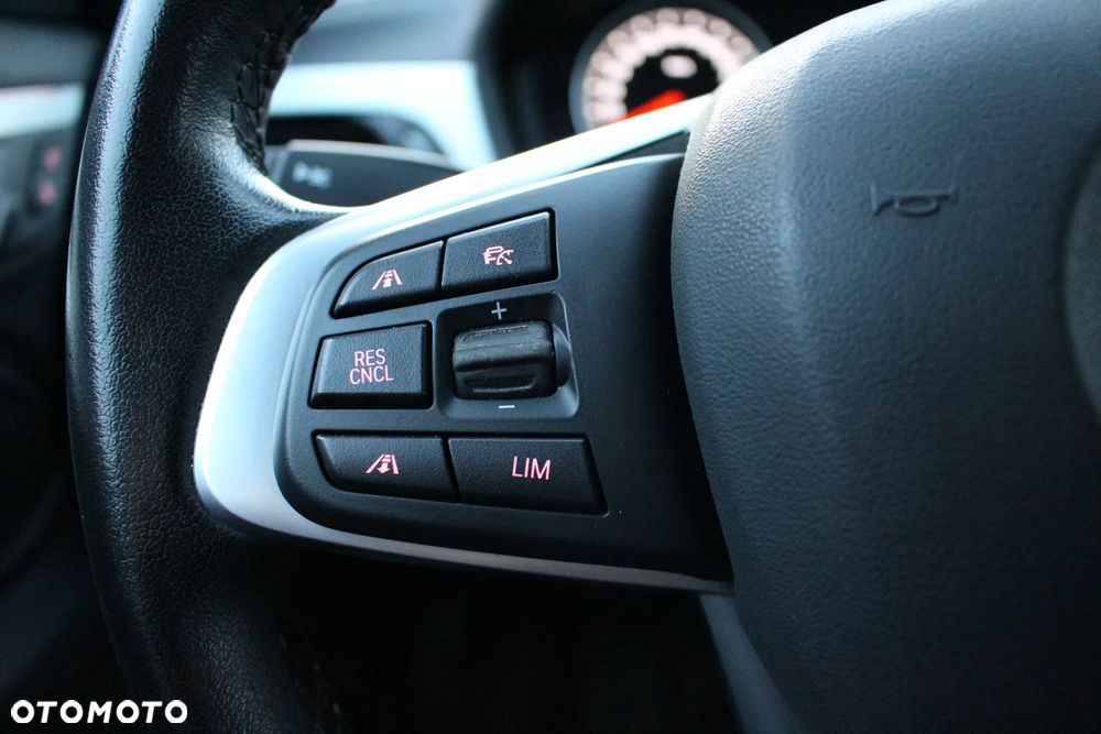 BMW X1 xDrive25e xLine - 37