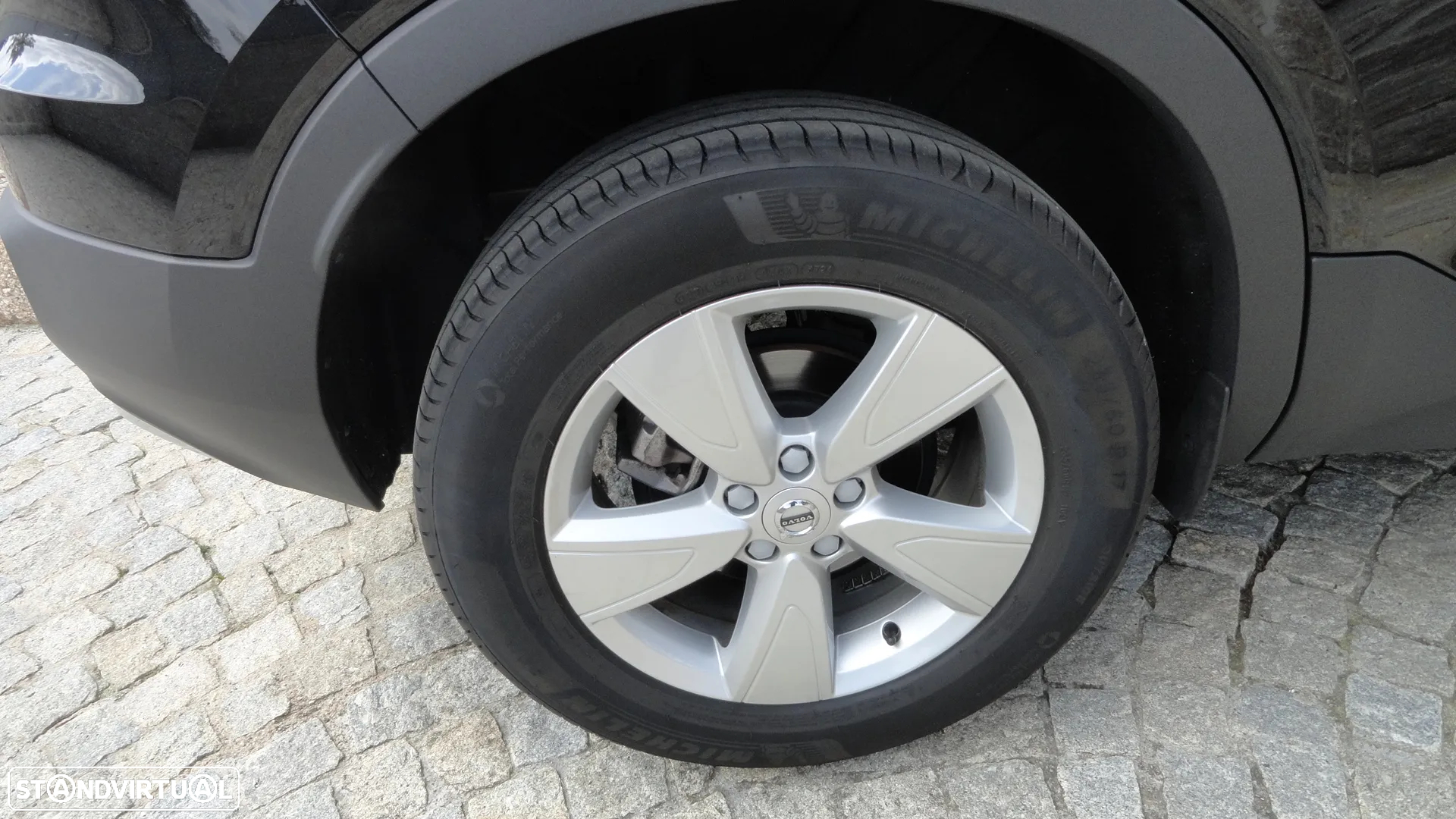 Volvo XC 40 1.5 T2 Essential Auto - 9