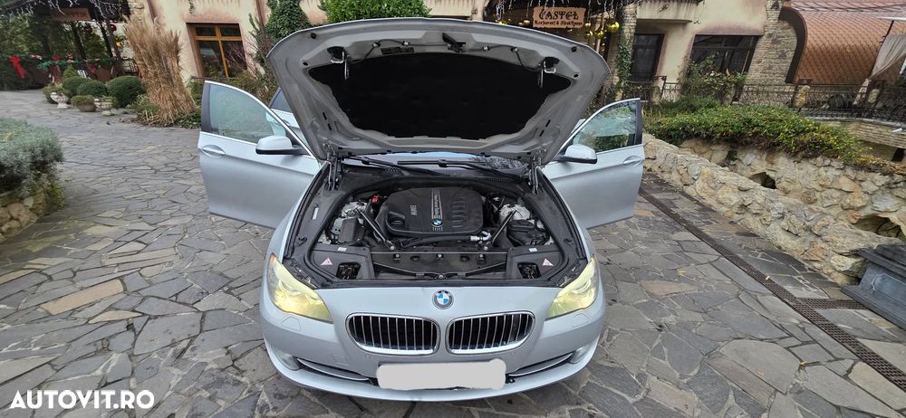 BMW Seria 5 530d xDrive Aut. Modern Line - 11