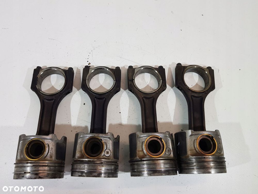 tłok z korbowodem bmw x5 f15 b47d20b 2.0d - 5