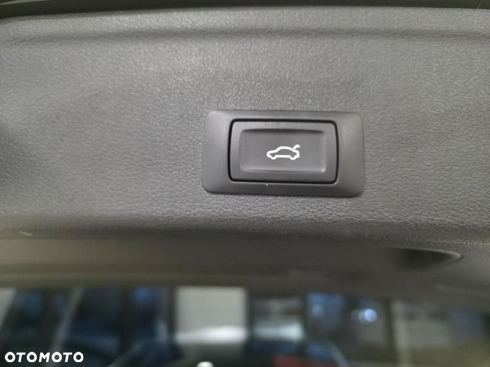 Audi A4 Avant - 16
