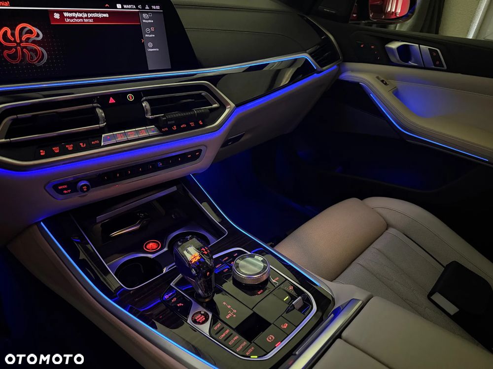 BMW X5 xDrive40d mHEV - 33