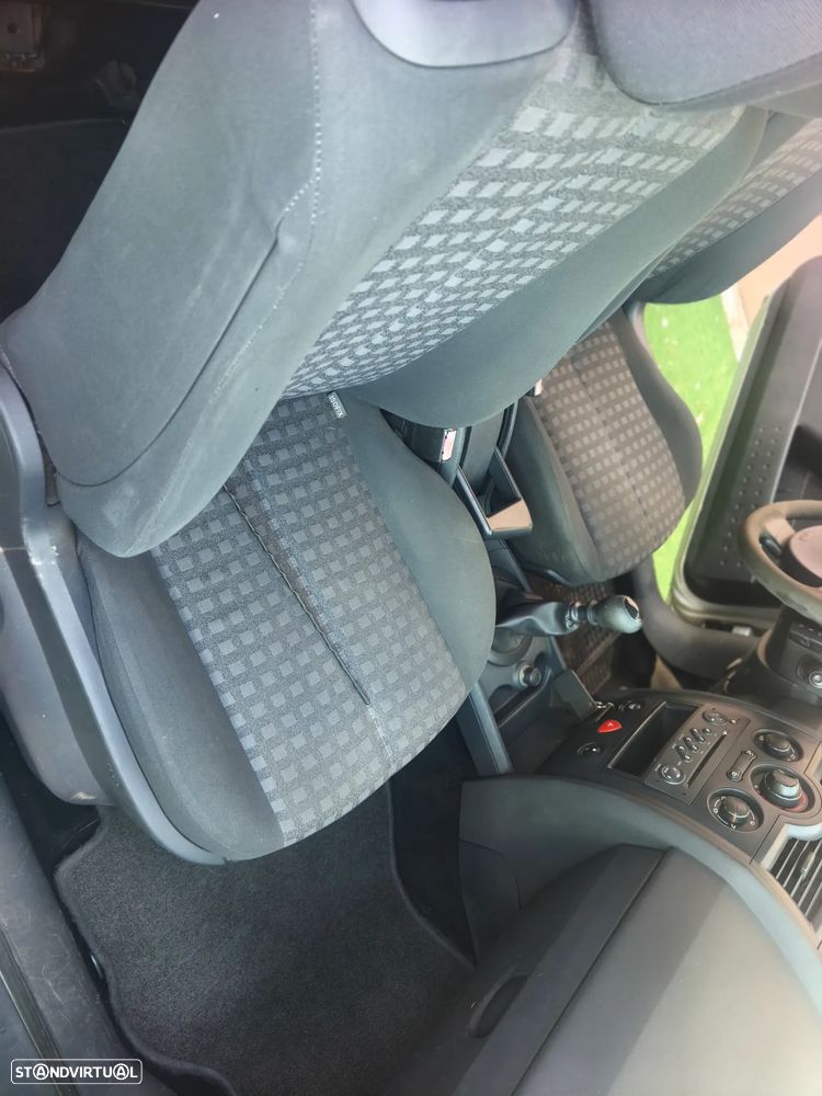Renault Megane - 13