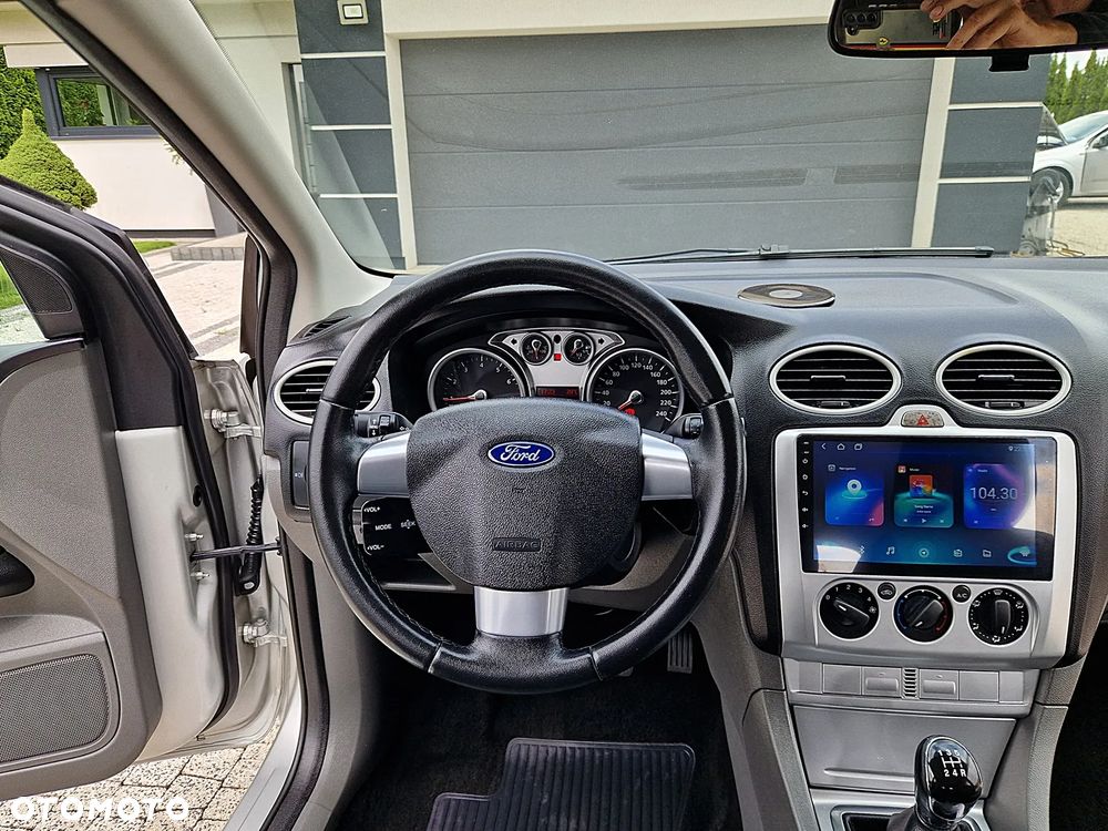Ford Focus 1.6 16V Fun - 7
