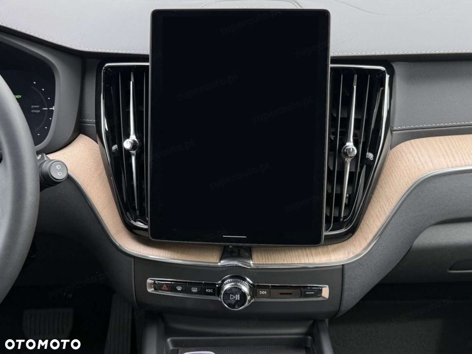 Volvo XC 60 B5 B AWD Plus Dark - 13