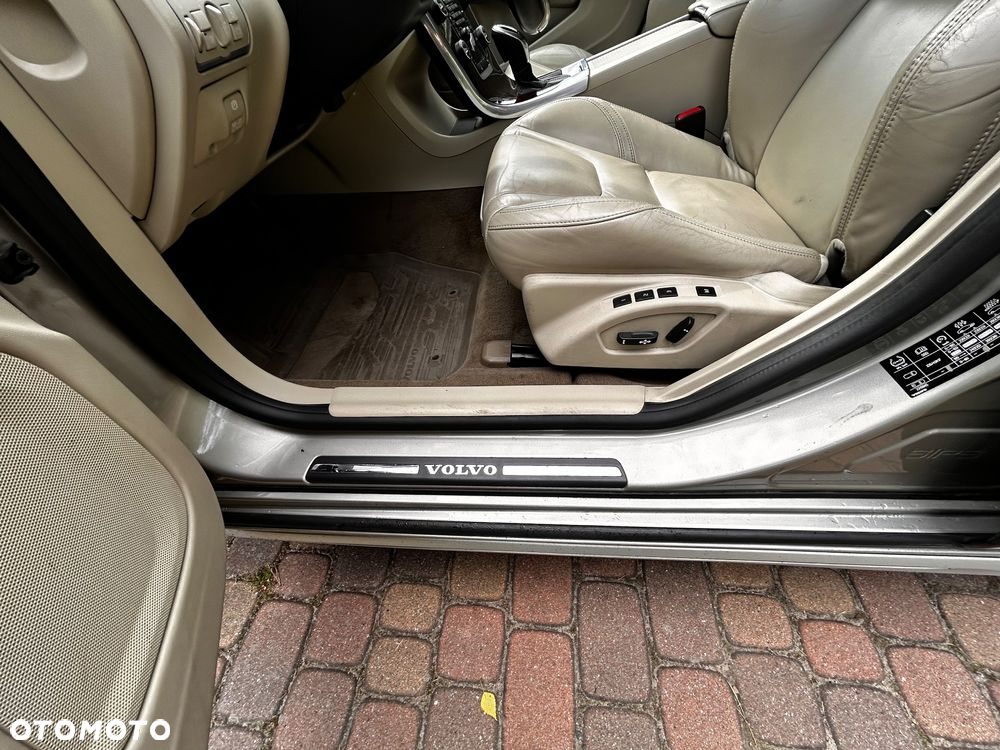 Volvo S60 T3 Summum - 12