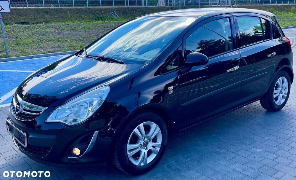 Opel Corsa 1.2 16V Cosmo - 4