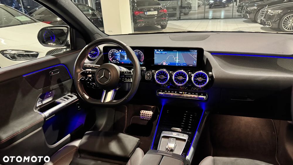 Mercedes-Benz GLA 200 AMG Line - 18