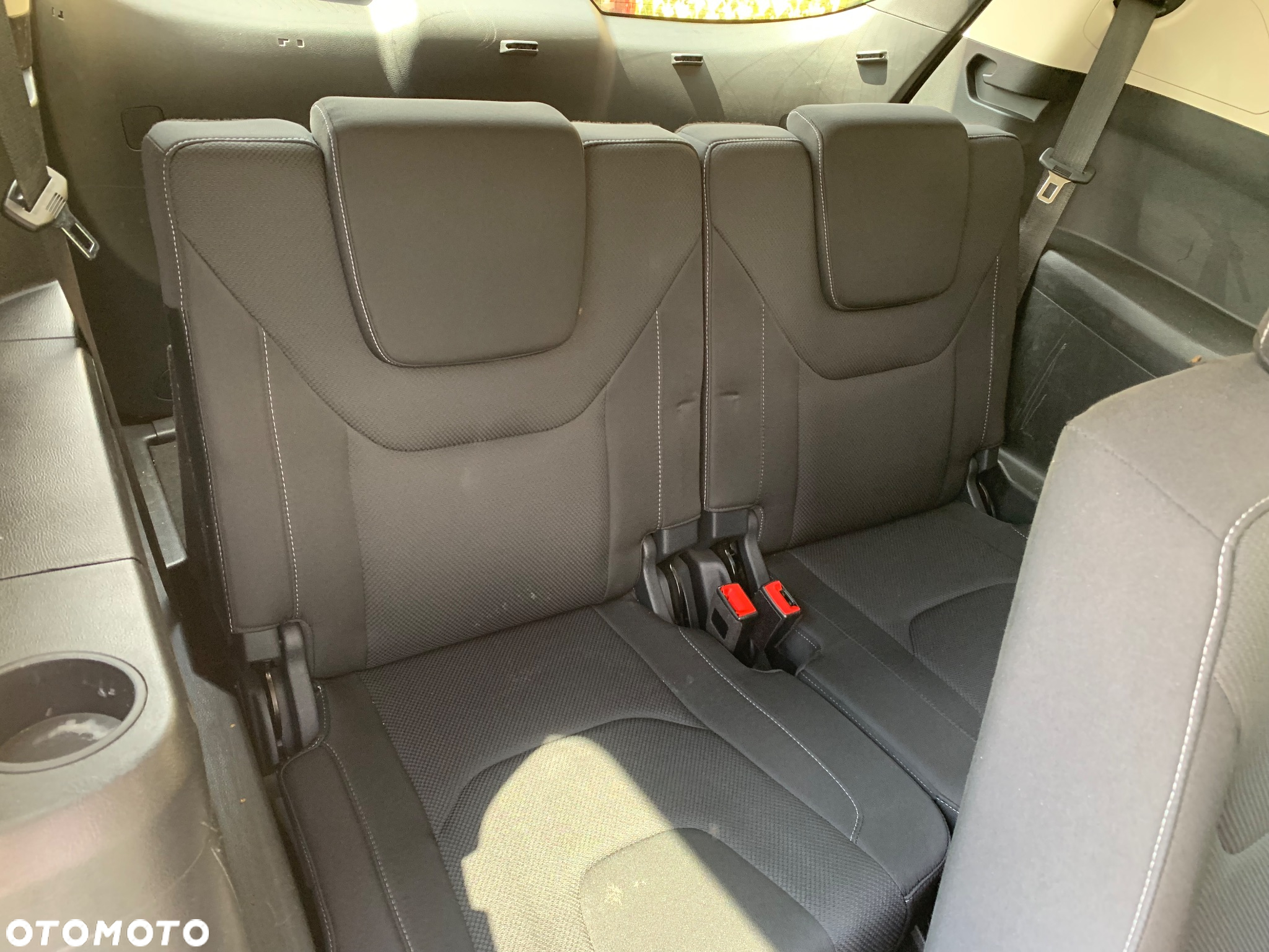 Ford S-Max - 19