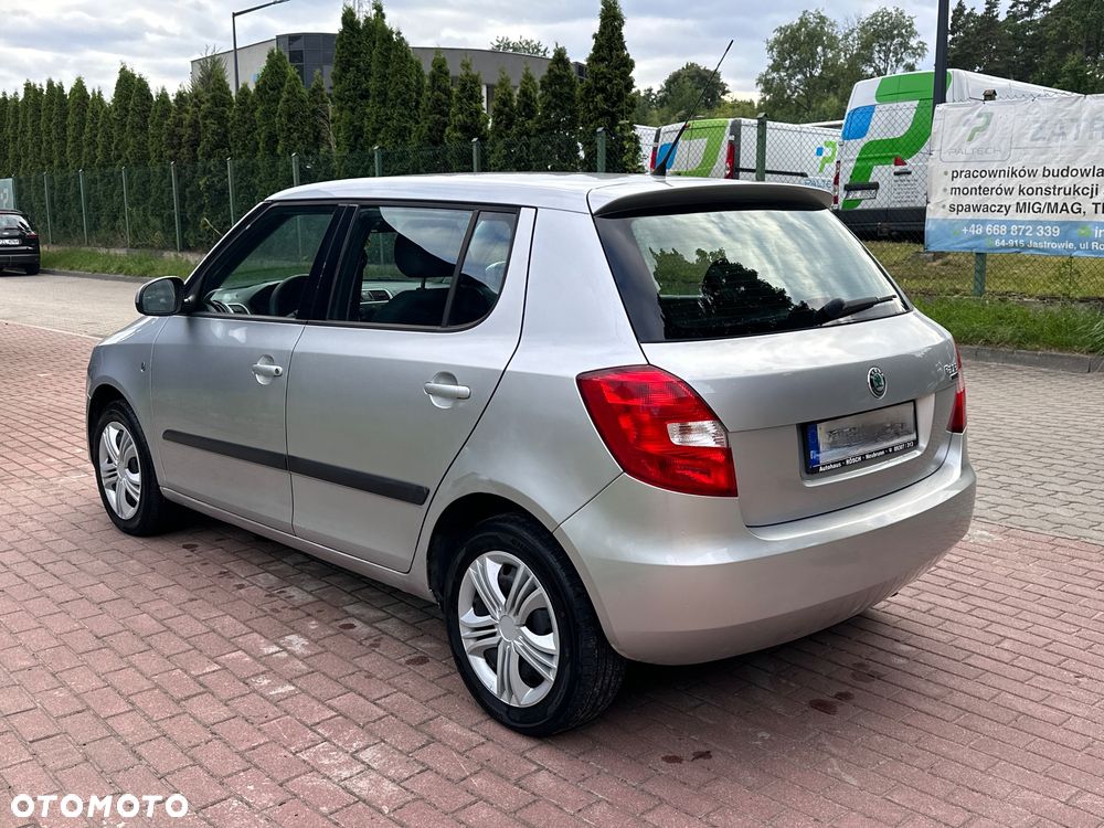 Skoda Fabia 1.4 16V Ambition - 4