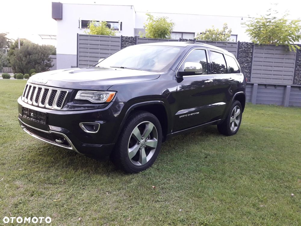 Jeep Grand Cherokee - 32