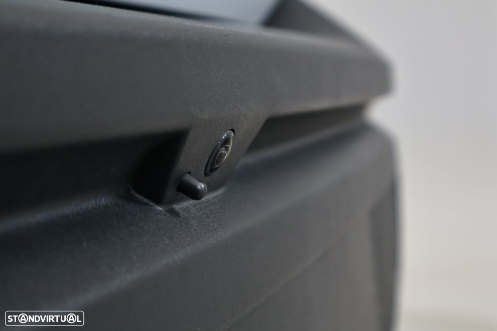 Peugeot 408 1.2 PureTech Allure EAT8 - 15