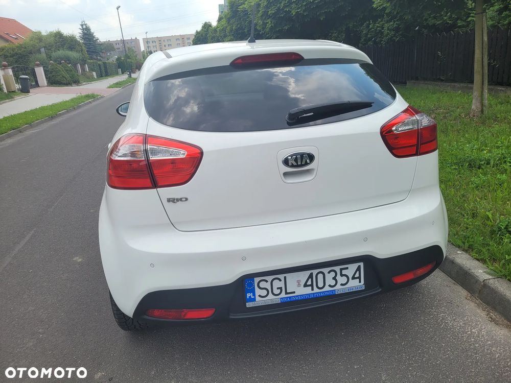 Kia Rio 1.2 Attract - 8
