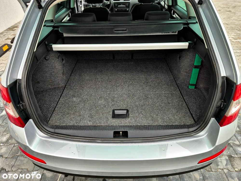 Skoda Octavia 1.6 TDI DPF Ambition - 8