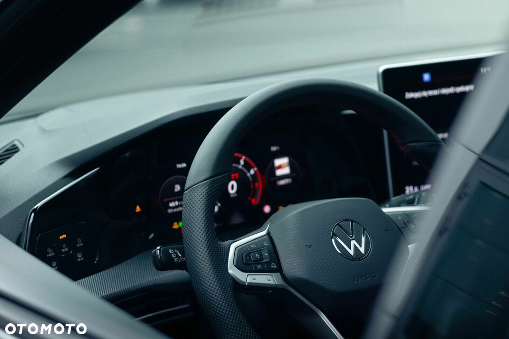 Volkswagen Golf - 29