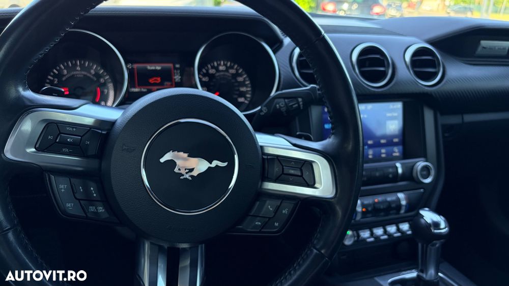 Ford Mustang - 2