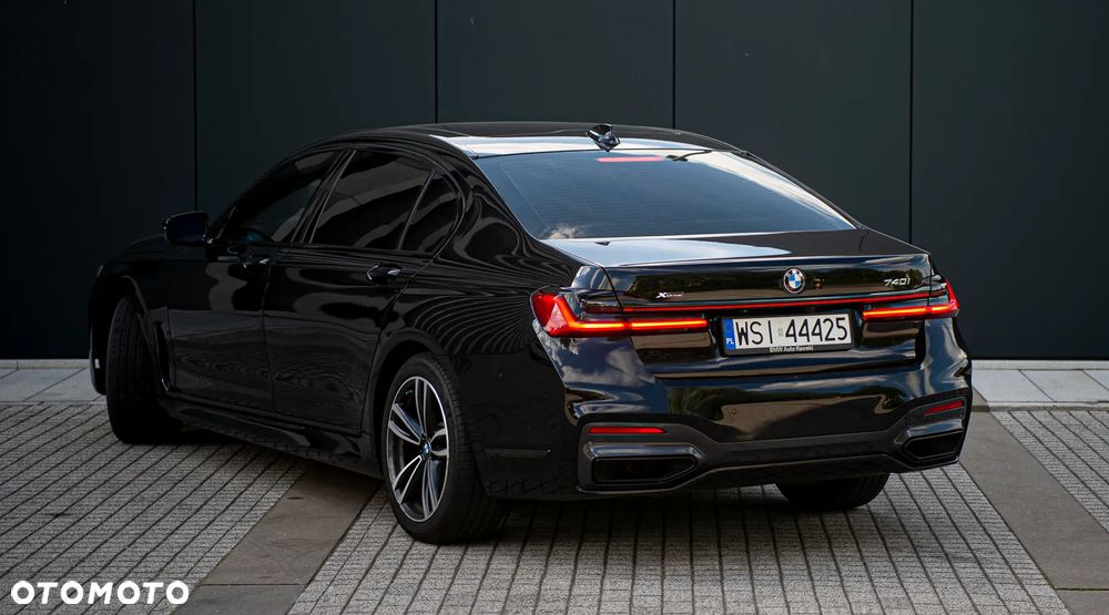 BMW Seria 7 740Li xDrive sport - 7