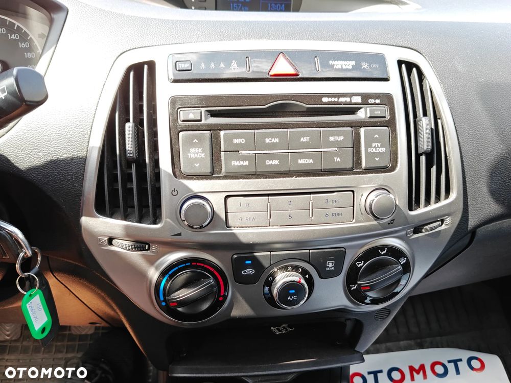 Hyundai i20 1.1 CRDi Comfort - 24