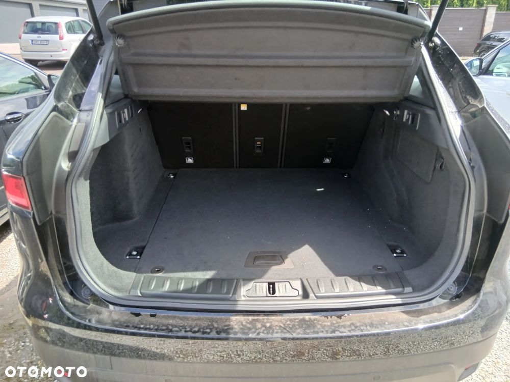 Jaguar F-Pace 2.0 i4D AWD Chequered Flag - 19