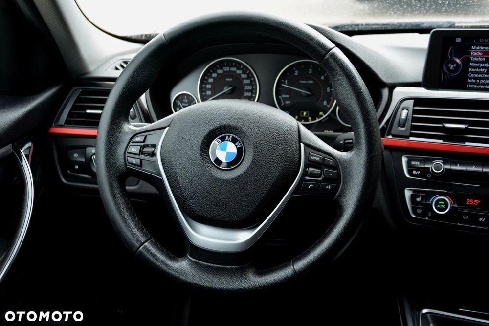 BMW Seria 3 318d Blue Performance Sport Line - 29