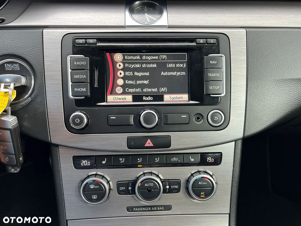 Volkswagen Passat 1.6 TDI Comfortline - 17