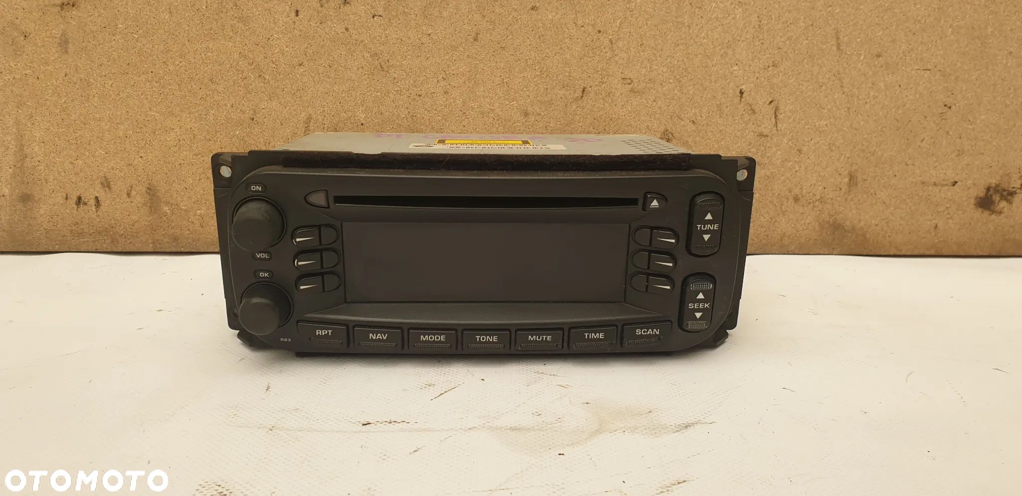 Chrysler PT Cruiser Radio CD Navigacja P05064119AA - 1