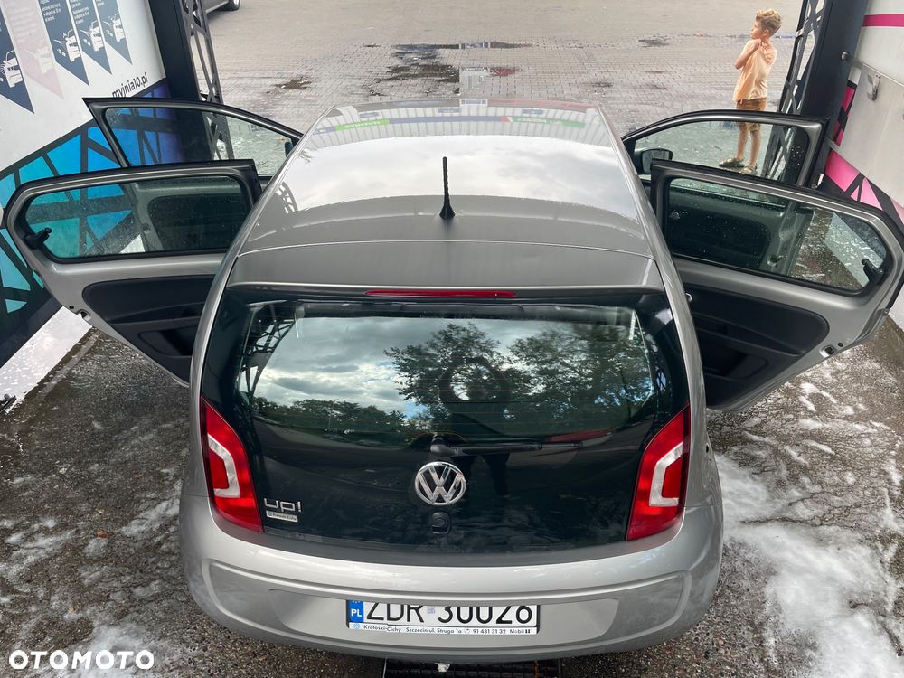 Volkswagen up! 1.0 street - 2
