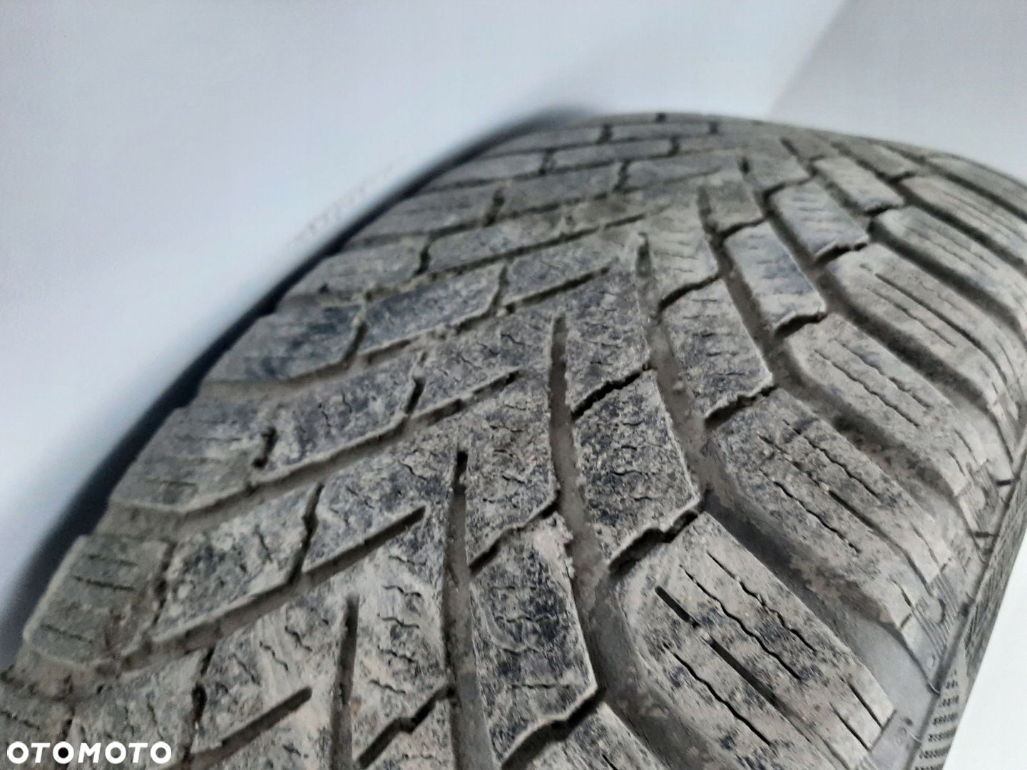OPONY ZIMOWE CONTINENTAL WINTERCONTACT TS860 195/60R15 88T DOT 2018 5MM - 16