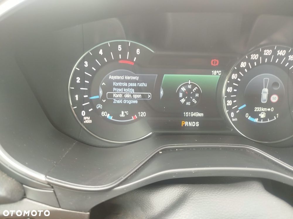 Ford Mondeo 2.0 TDCi Titanium PowerShift - 23