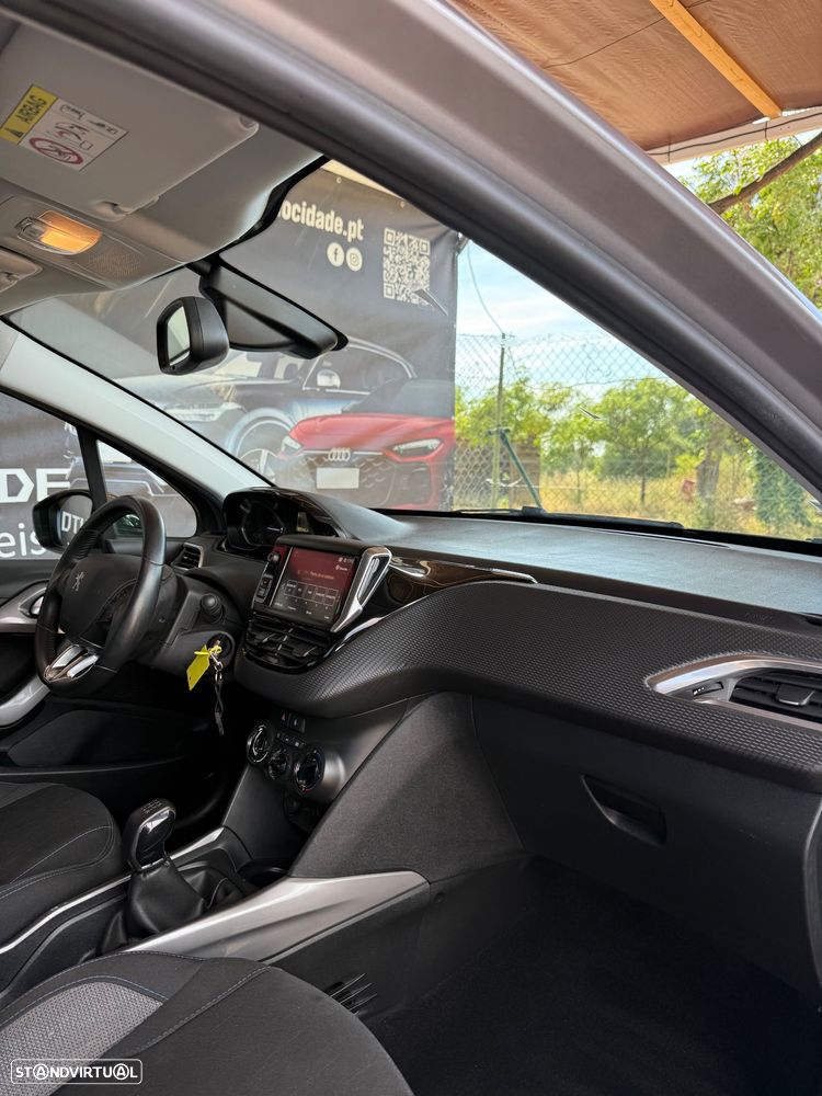 Peugeot 2008 PureTech 82 Style - 18