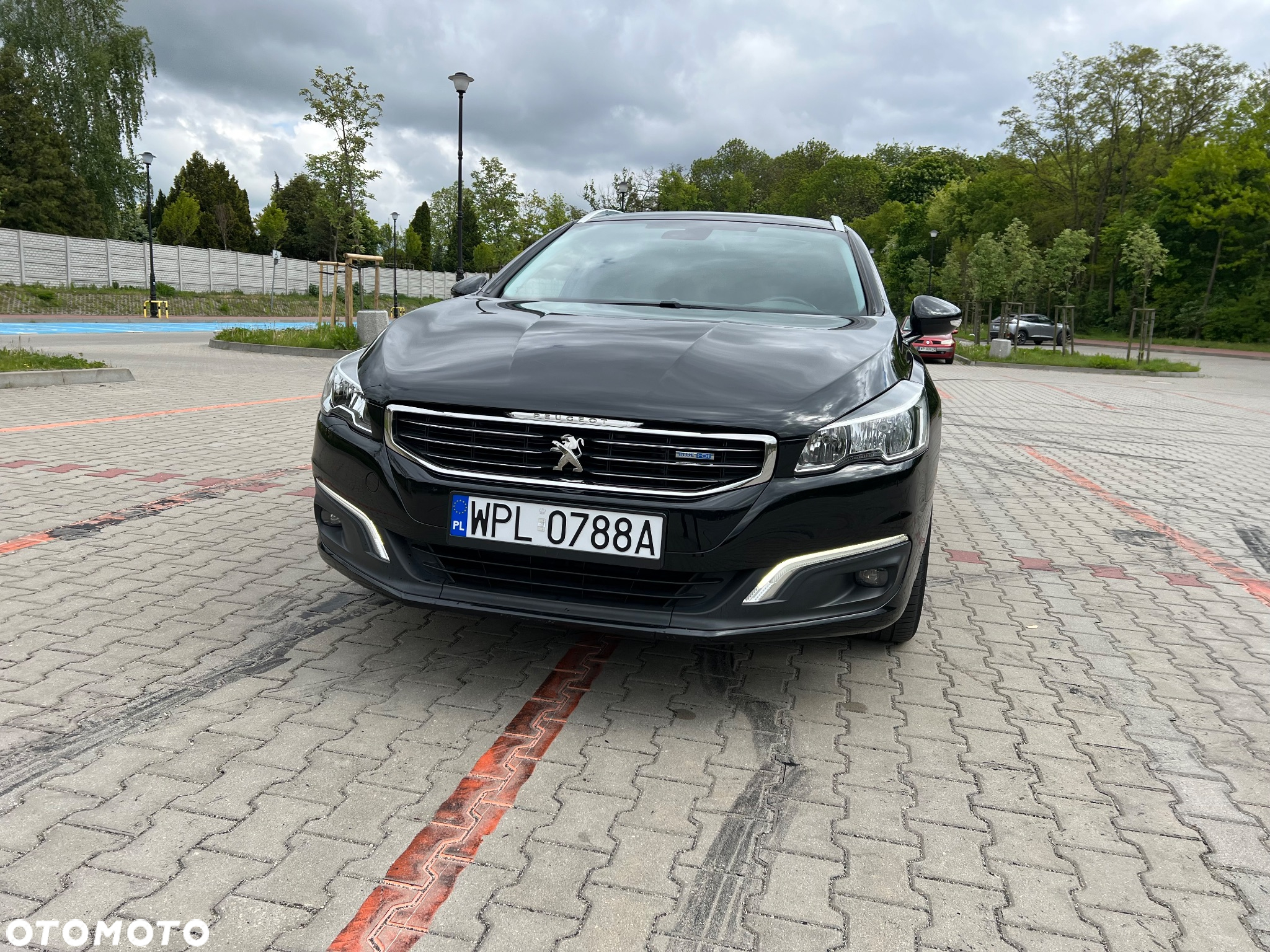 Peugeot 508 SW HDi FAP 140 Family - 32