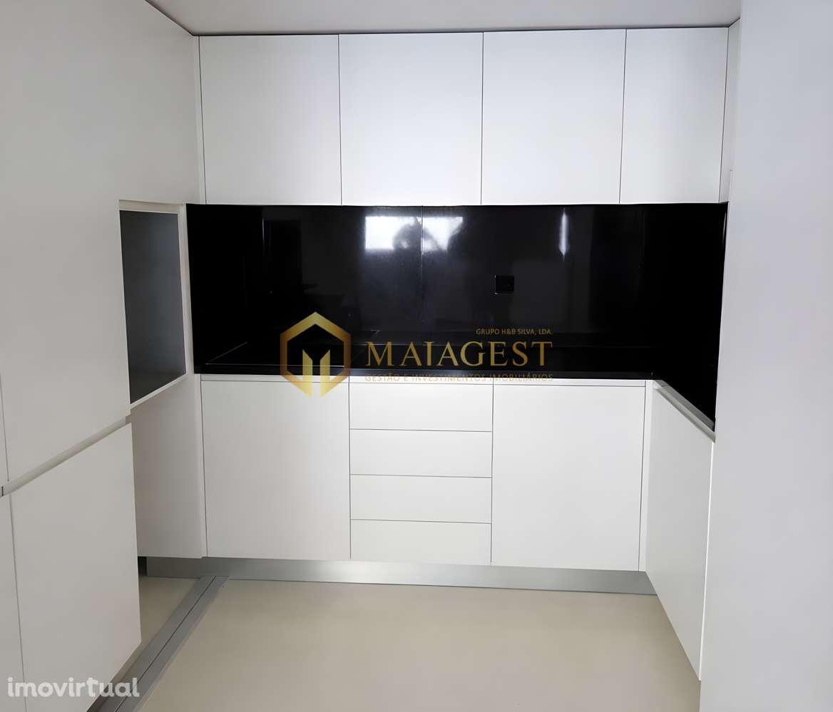 Apartamento T1 com Terraço a 300m do Marquês - Grande imagem: 3/8