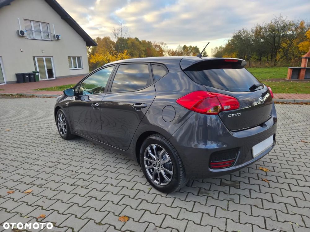 Kia Ceed 1.4 CVVT - 9