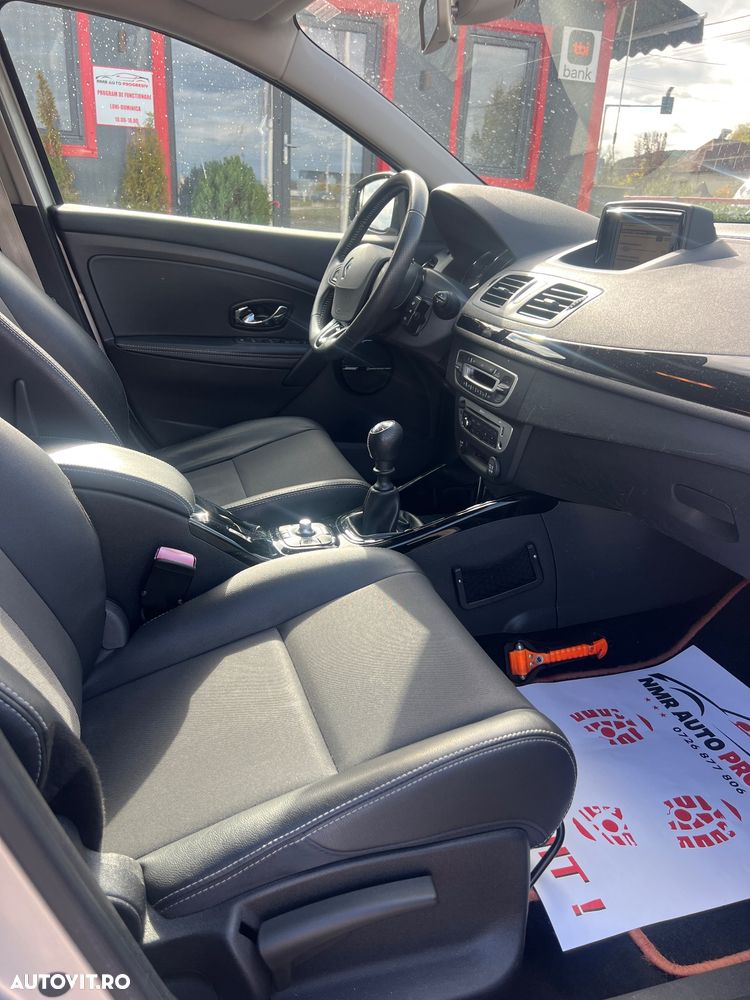 Renault Megane ENERGY dCi 110 Start & Stop Bose Edition - 20
