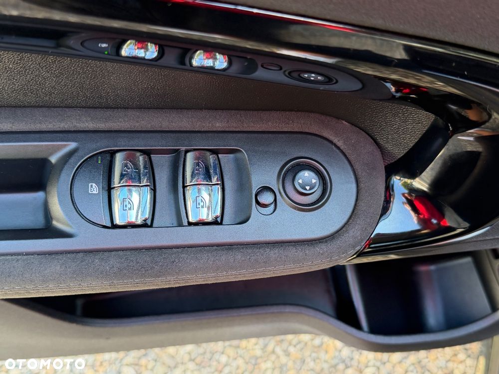 MINI Countryman Cooper SE ALL4 John Cooper Works Trim - 18