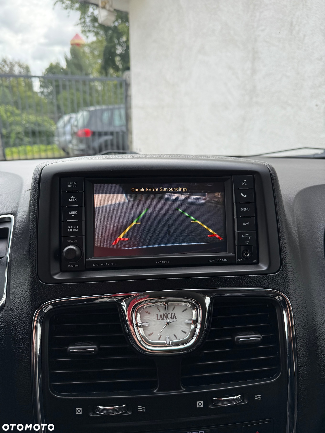 Lancia Voyager - 33