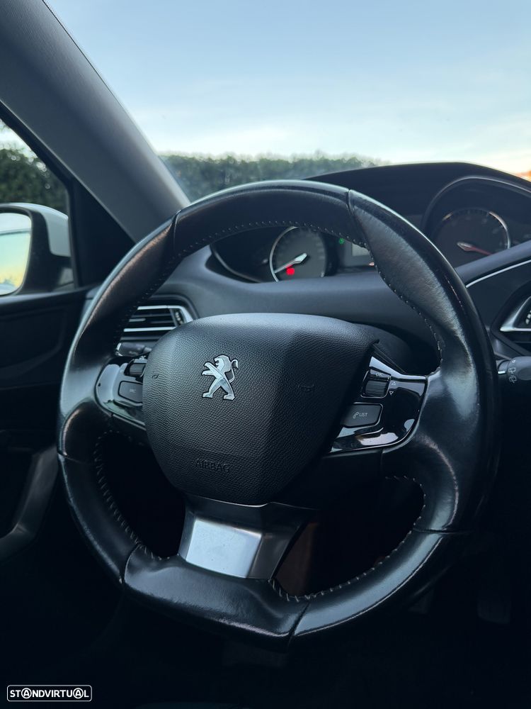 Peugeot 308 PureTech 130 EAT6 Stop & Start Allure - 8