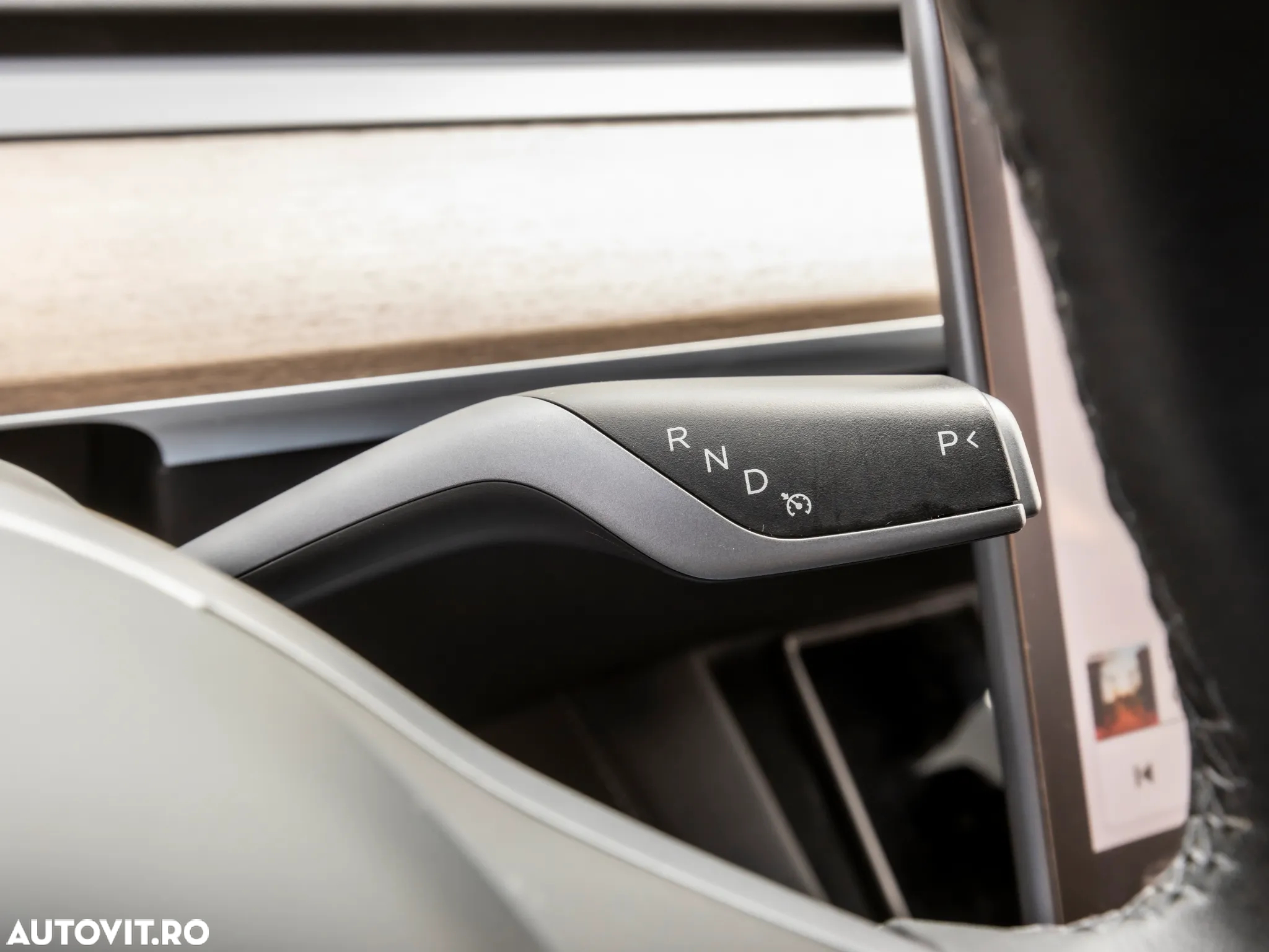 Tesla Model 3 Long Range - 20