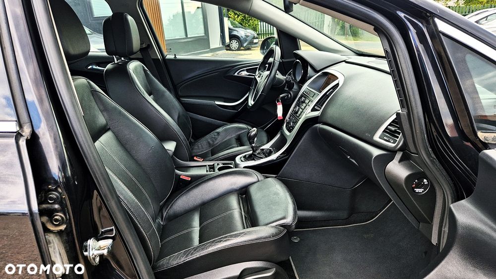 Opel Astra 1.4 T Cosmo - 40
